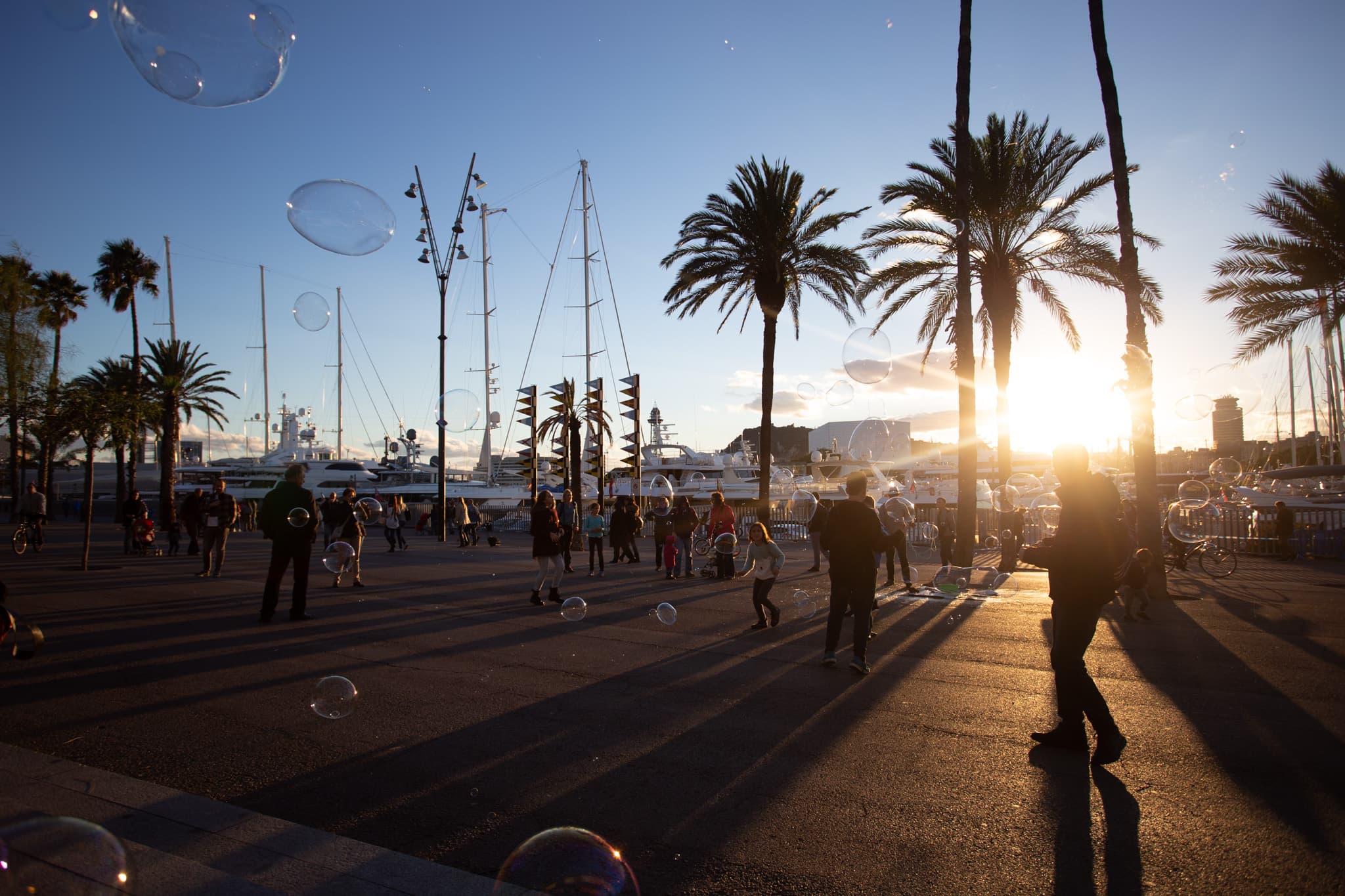Barcelona · Sea & Street
